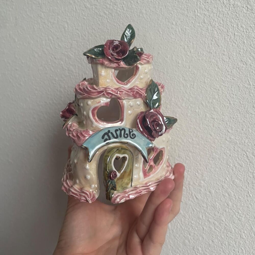 VINTAGE HEATHER GOLDMINC BLUE SKY CLAYWORKS "JUNE" BIRTHDAY CAKE CANDLE HOLDER